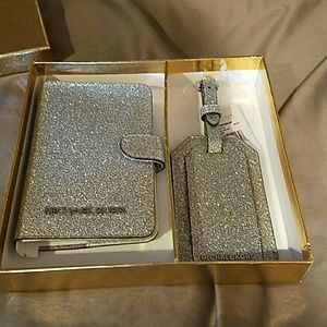 Michael Kors Travel Set Box